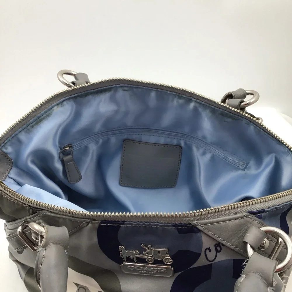 Coach elegant satchel